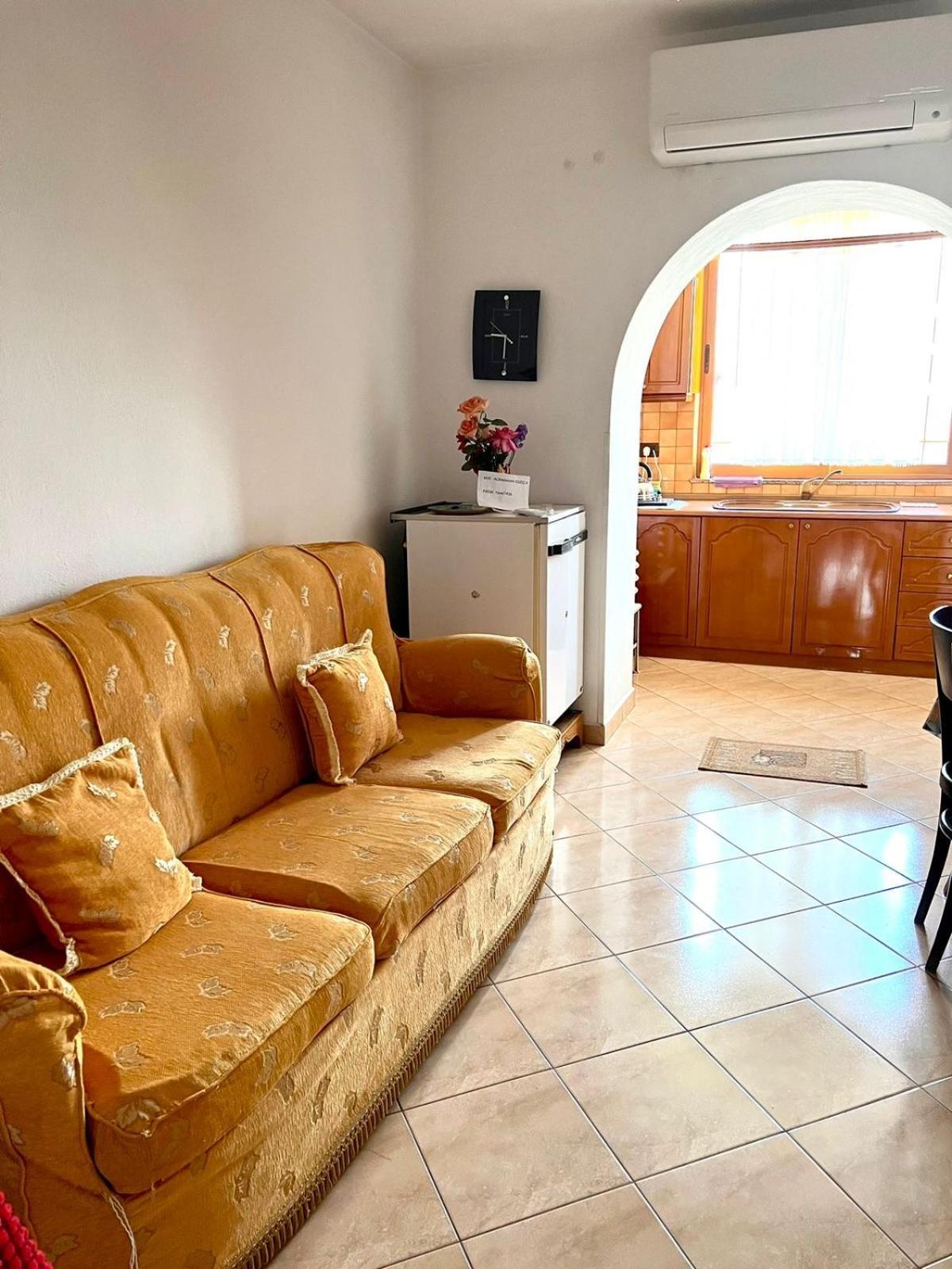 Bliss Stay Apartment Пермет Екстер'єр фото
